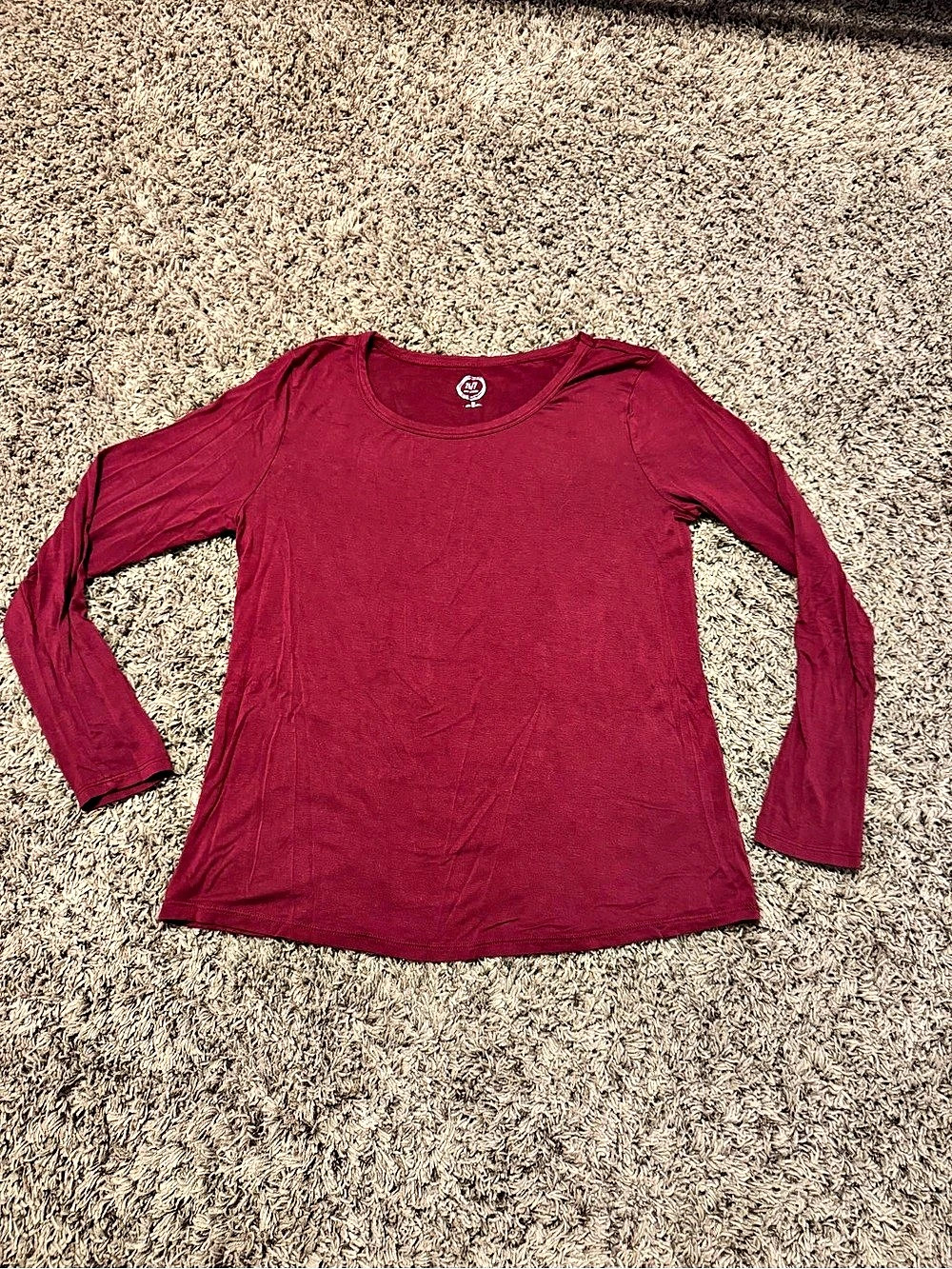 24/7 Comfort Apparel Long Sleeve Tee in Red Size Medium